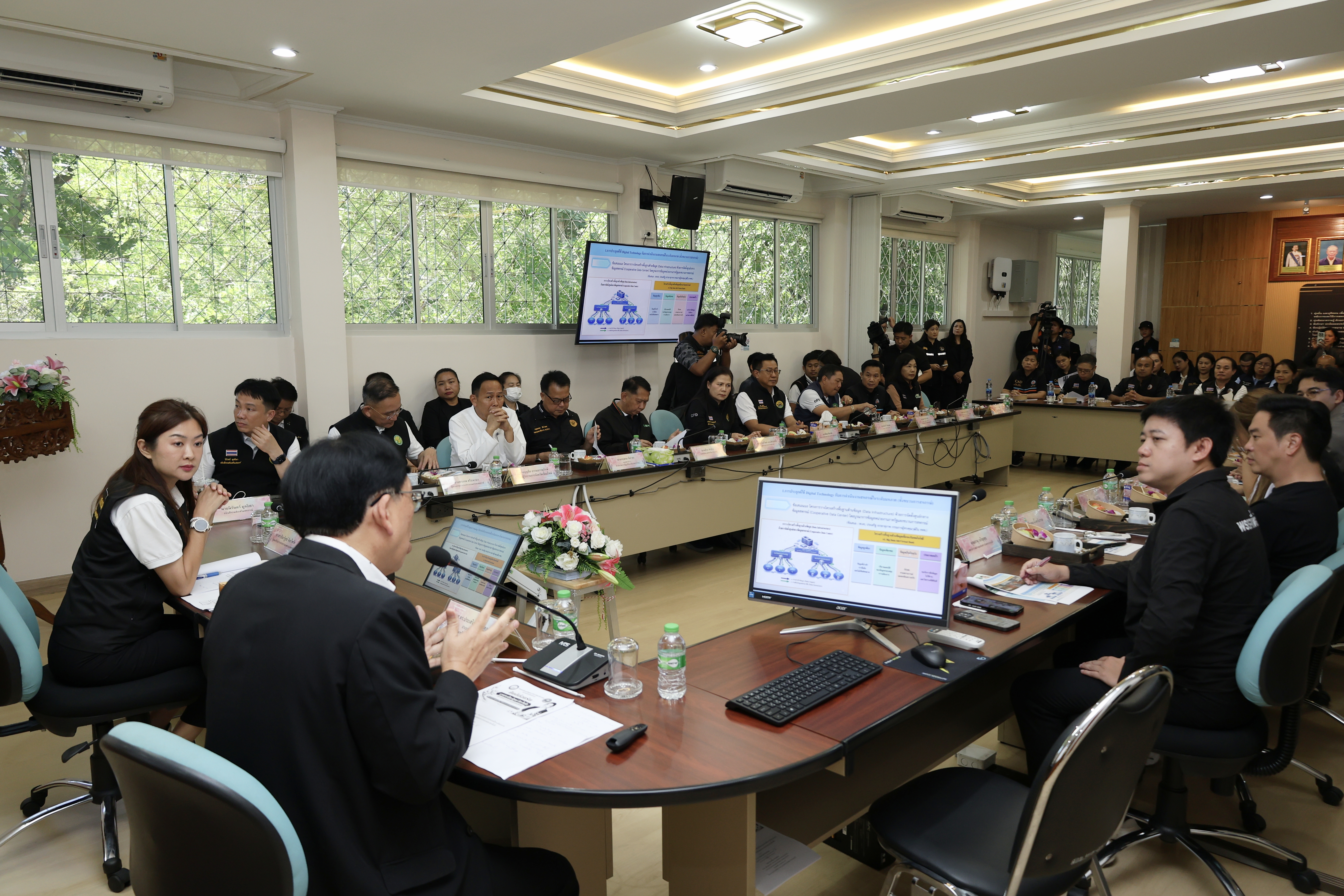 title - ส.ป.ก.ร่วมติดตามรัฐมนตรีช่วยว่าการกระทรวงเกษตรและสหกรณ์ (นางสาวปิยะรัฐชย์ ติยะไพรัช) ลงพื้นที่การตรวจราชการใน อําเภอแม่ออน อําเภอสันทราย จังหวัดเชียงใหม่